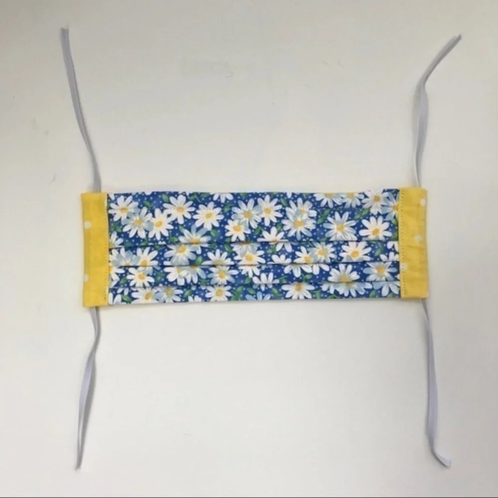Free with bundles over $75 Daisy‎ floral cloth mask face cover
